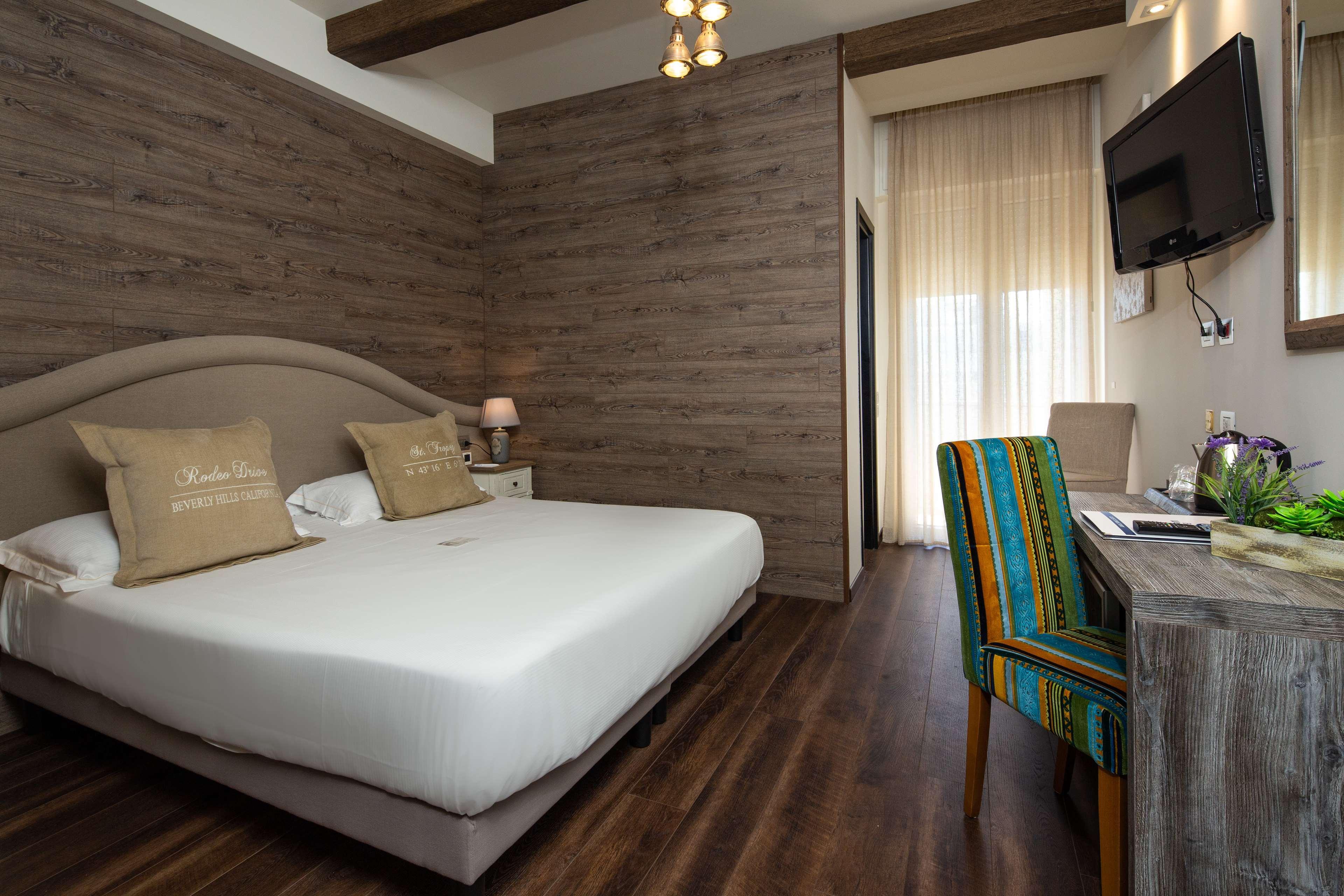 Best Western Maison B Hotel Римини Экстерьер фото
