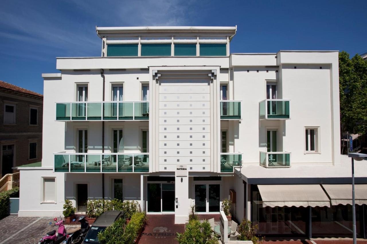 Best Western Maison B Hotel Римини Экстерьер фото